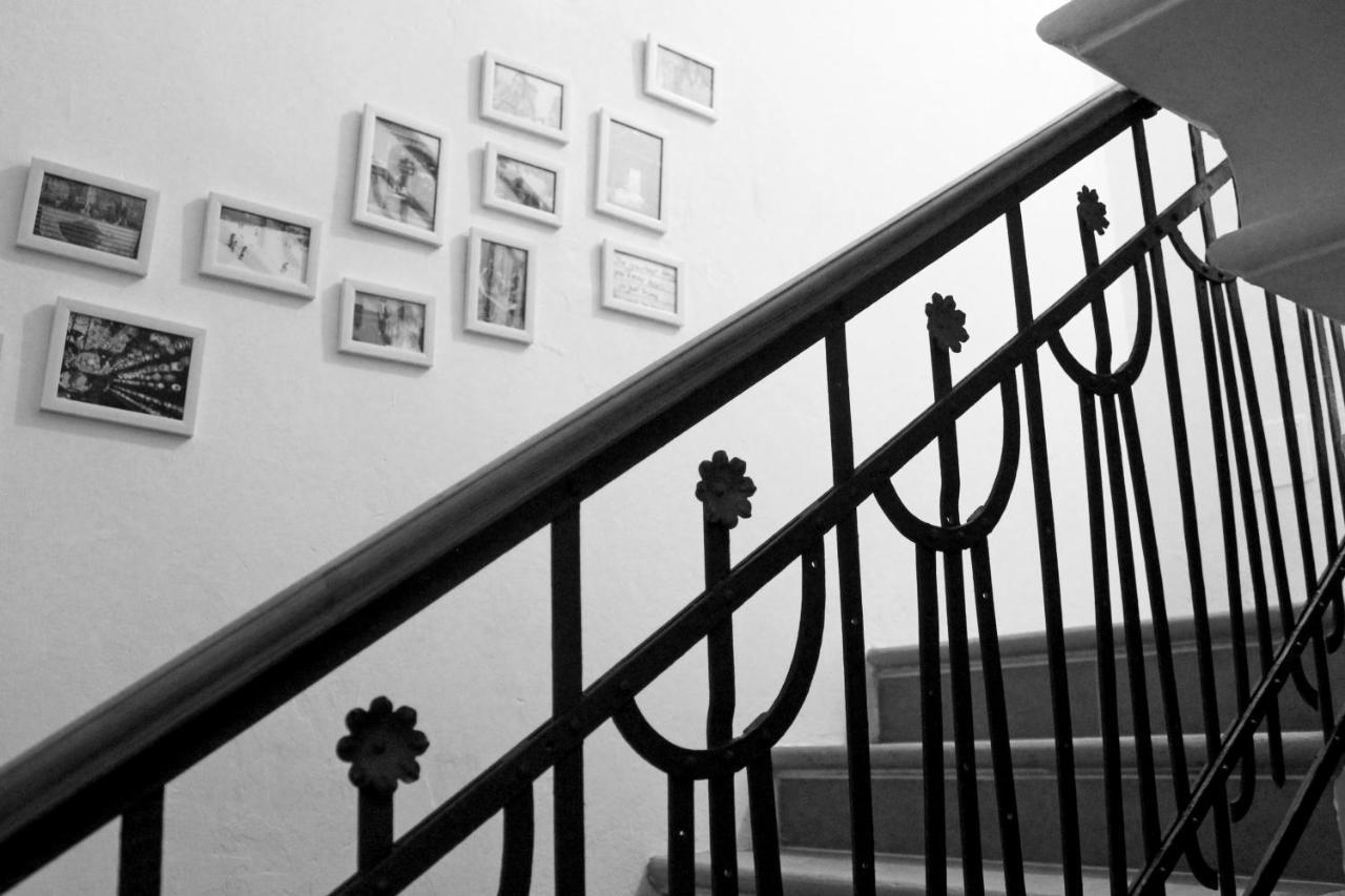 La Casetta Ferrara B&B Bagian luar foto